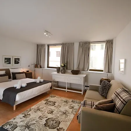 コルマラパー ルー デ クレ コルマール