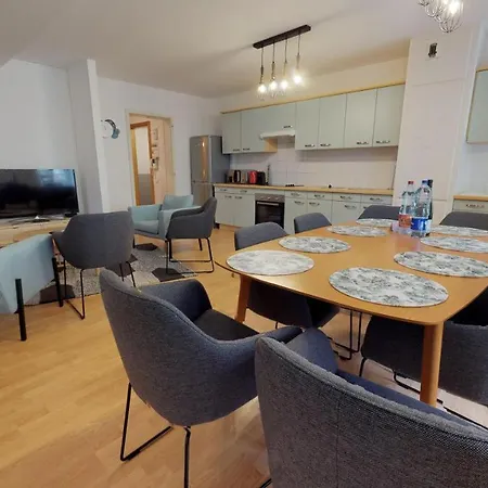 アパート コルマラパー ルー デ クレ *